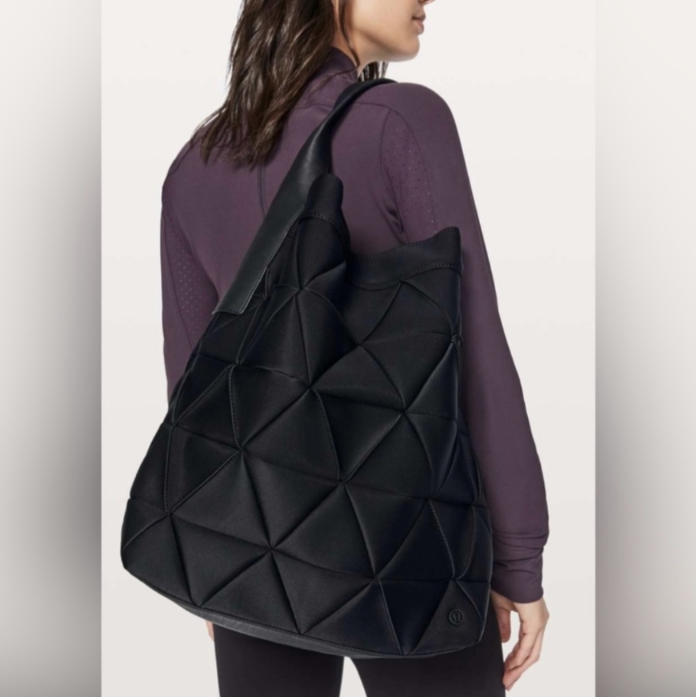 Quilted Get Set Hobo 22L